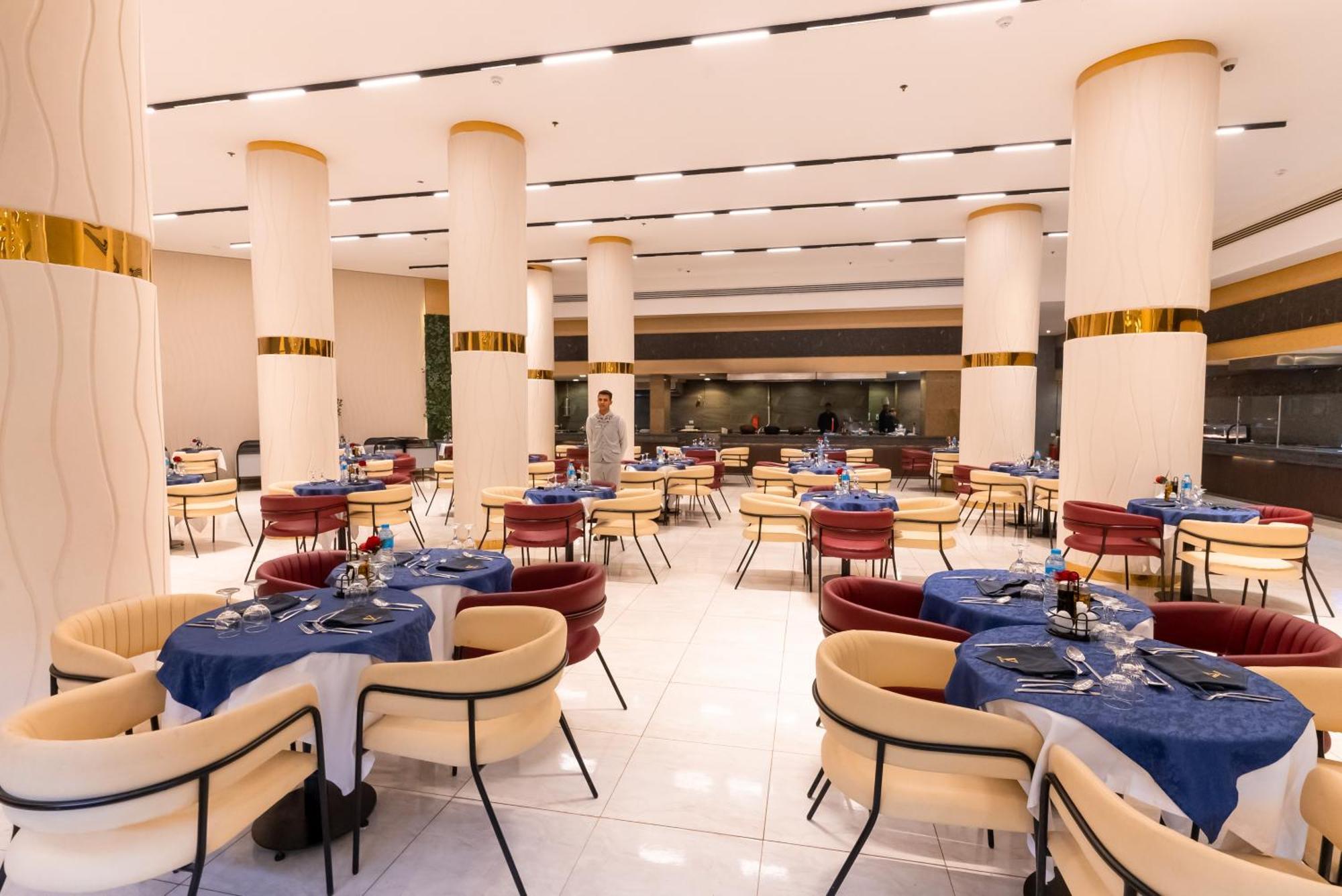The V Luxury Resort Sahl Hasheesh Hurgada Dış mekan fotoğraf The restaurant