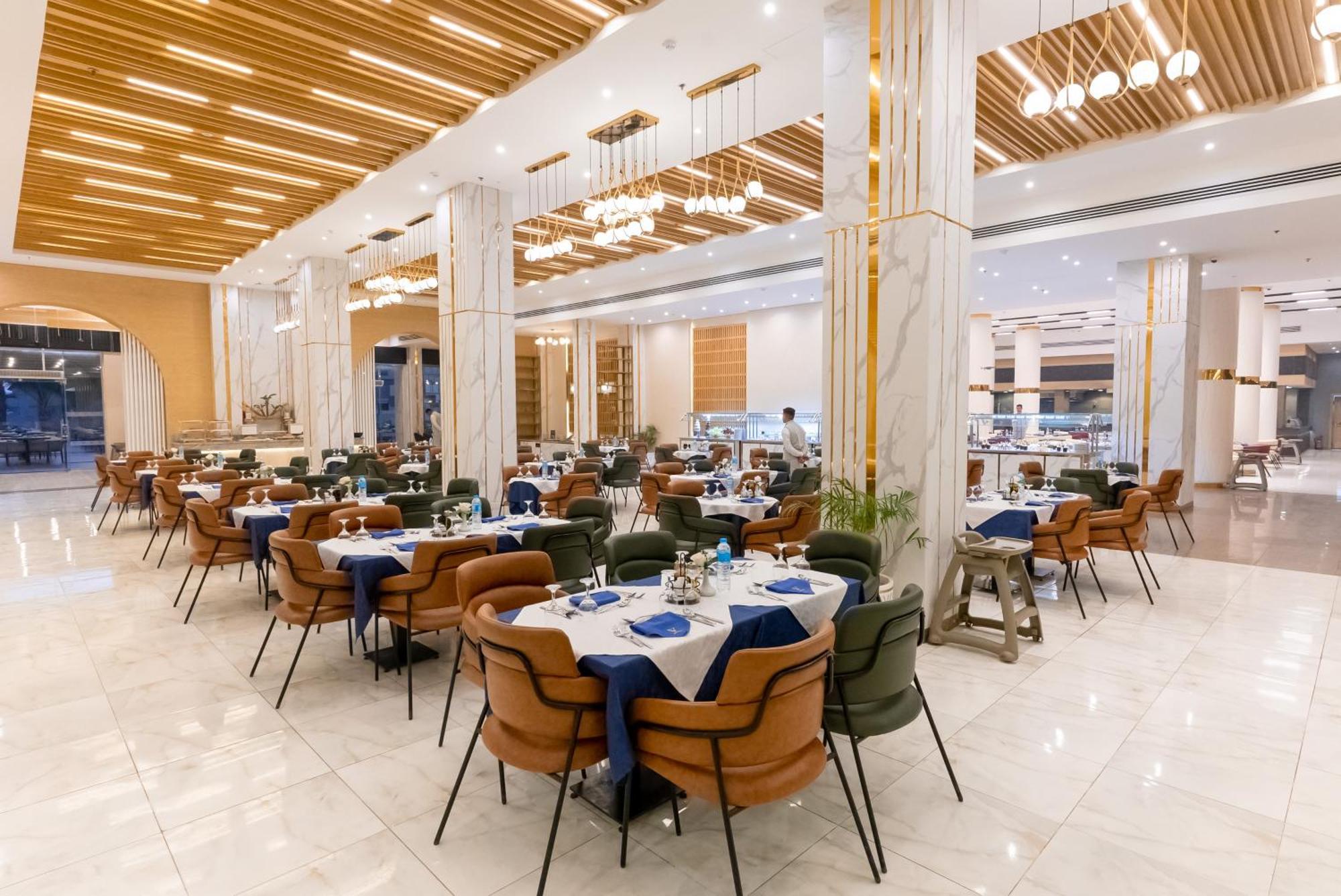The V Luxury Resort Sahl Hasheesh Hurgada Dış mekan fotoğraf The restaurant