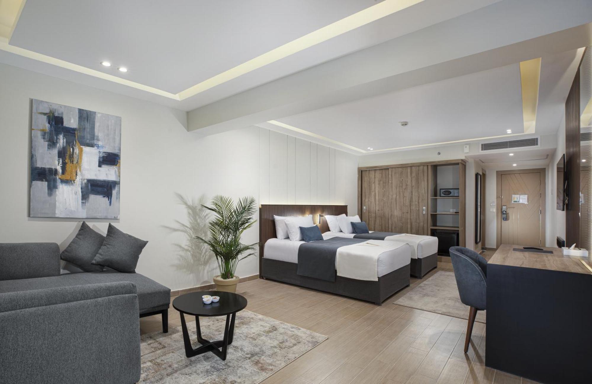 The V Luxury Resort Sahl Hasheesh Hurgada Dış mekan fotoğraf Deluxe Suite