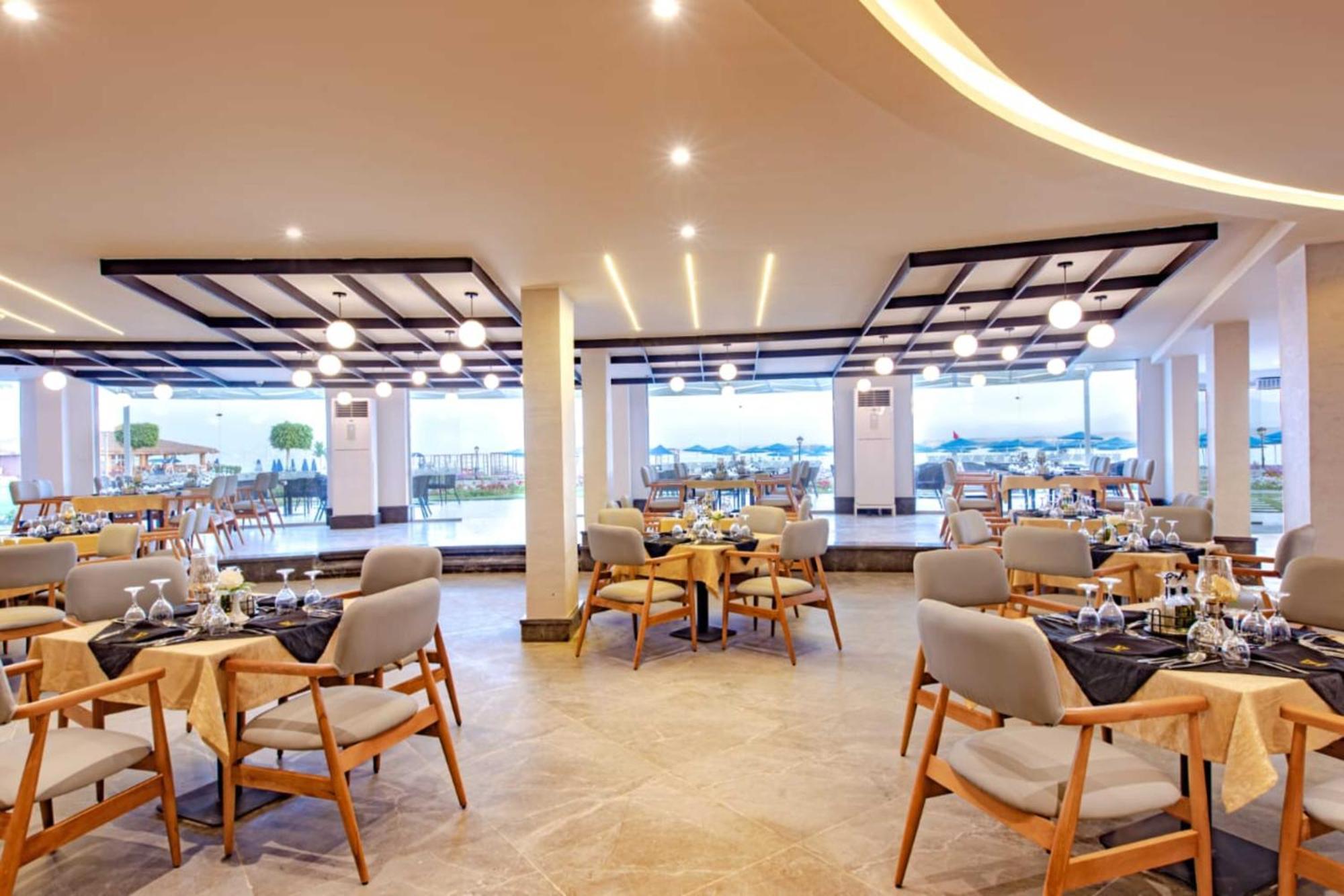 The V Luxury Resort Sahl Hasheesh Hurgada Dış mekan fotoğraf Restaurant